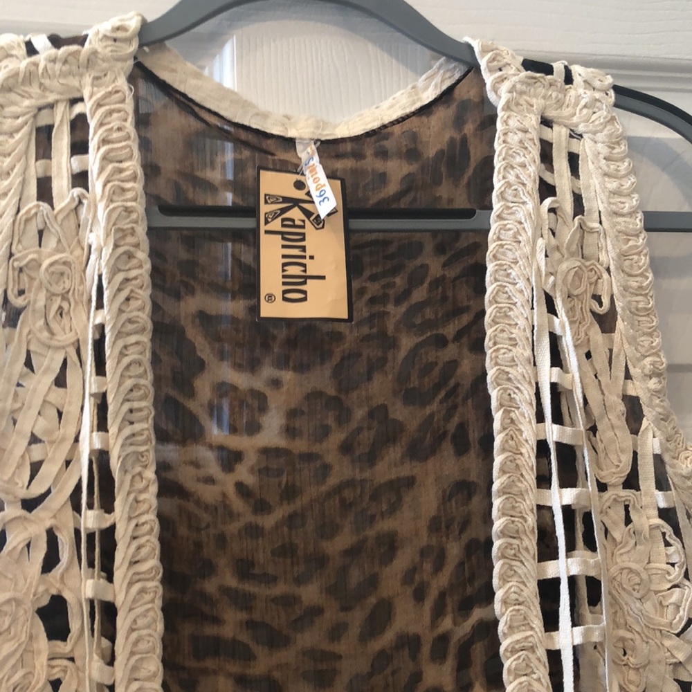 36 Point 5 Kapricho Vest - Picture 6 of 12